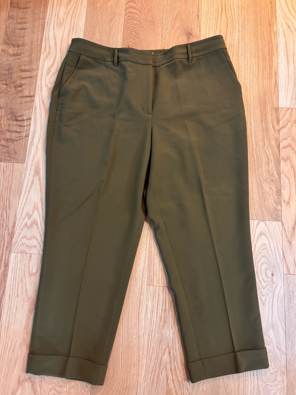 Bowden Women’s Olive Green Dress Pants (size 18)